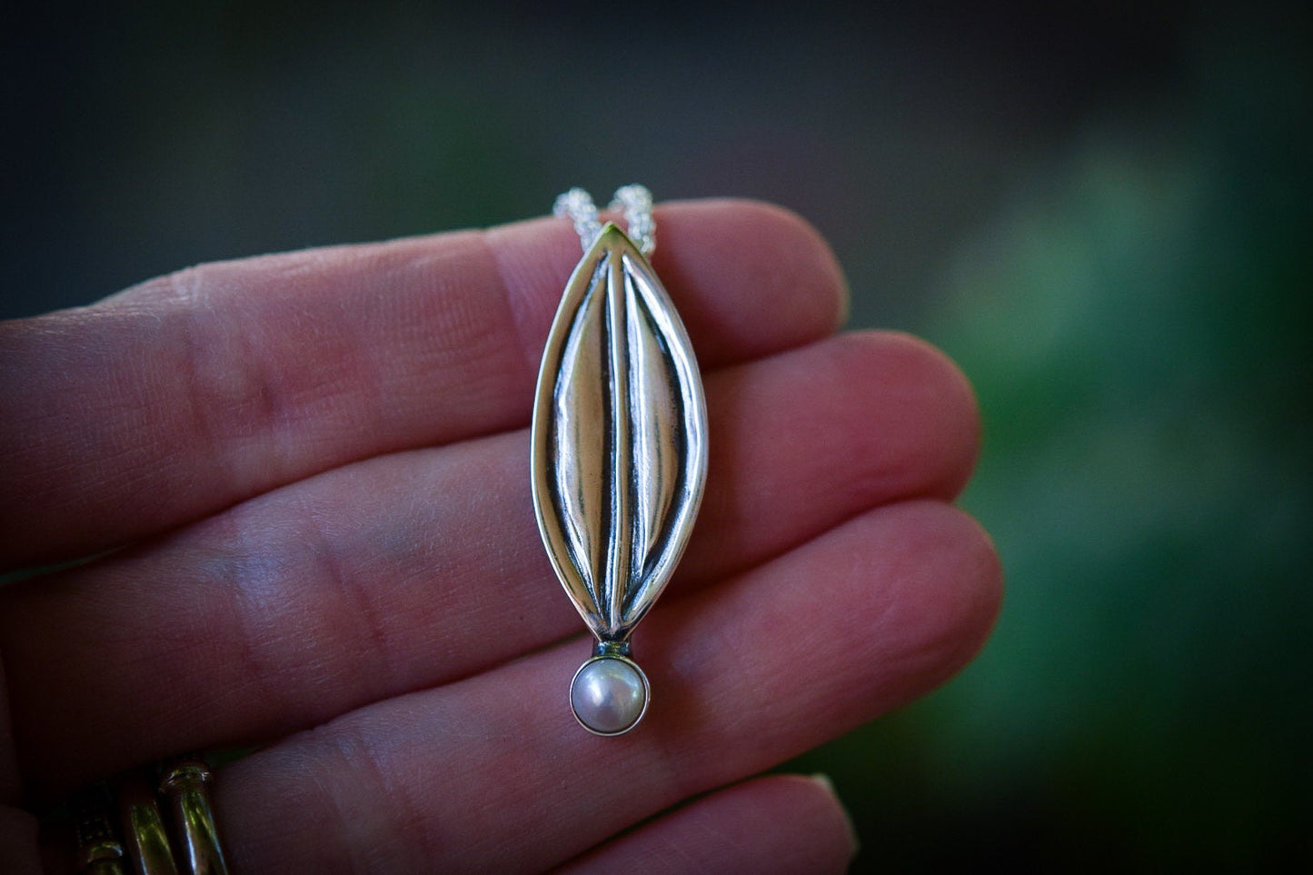 Leaf with Pearl Accent Necklace/ Sterling Silver