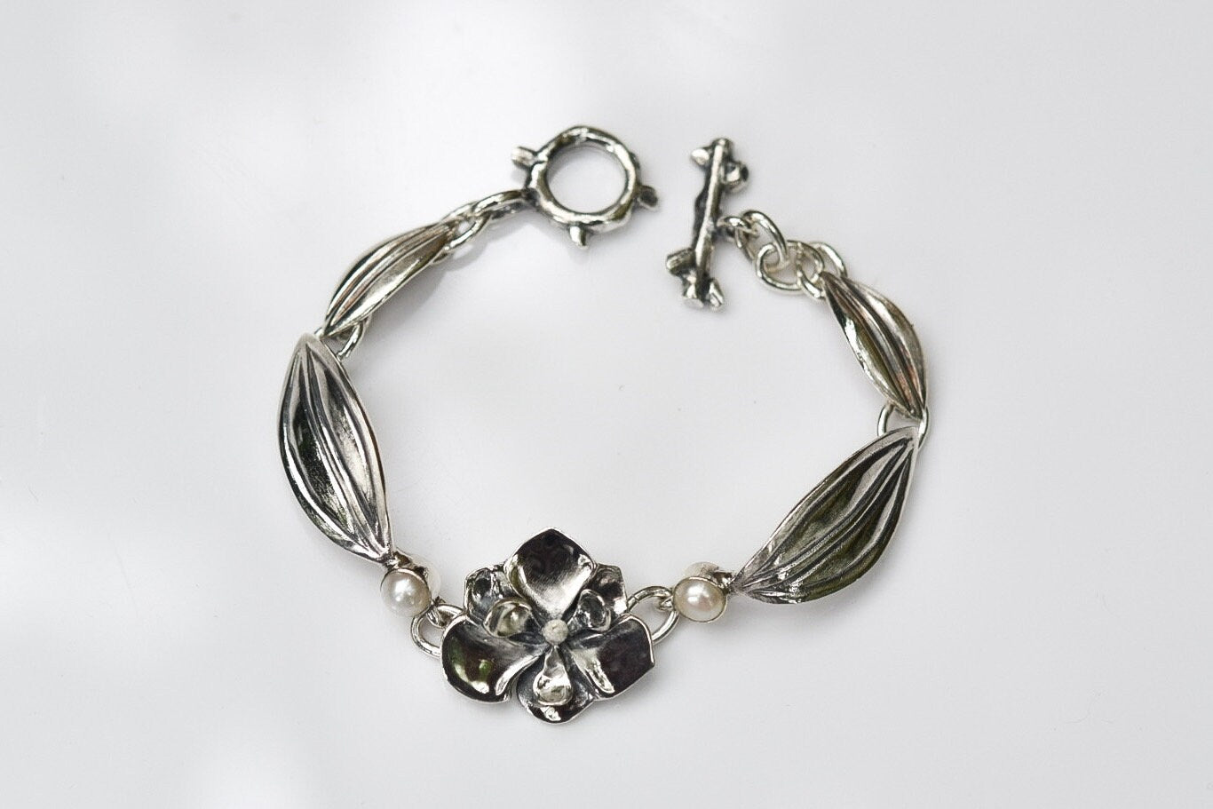 Magnolia Bracelet/ Sterling Silver/ Peridot/ Pearls